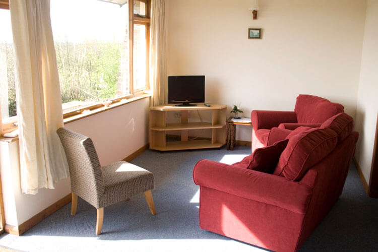 Delamere Self Catering Bungalows - Image 4 - UK Tourism Online