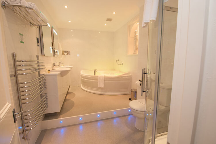 The Falcon Hotel - Image 3 - UK Tourism Online