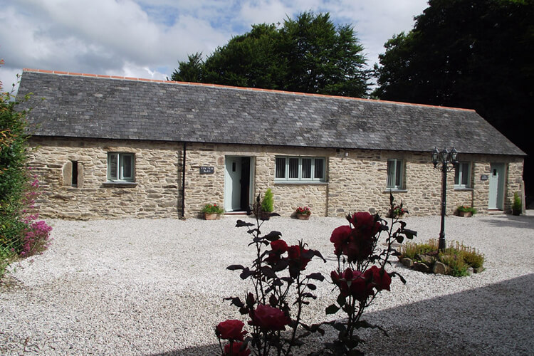 Fenteroon Farm Holiday Cottages - Image 1 - UK Tourism Online