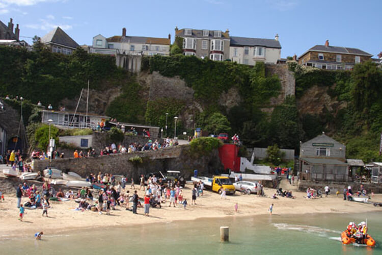 Fistral Cottage - Image 2 - UK Tourism Online