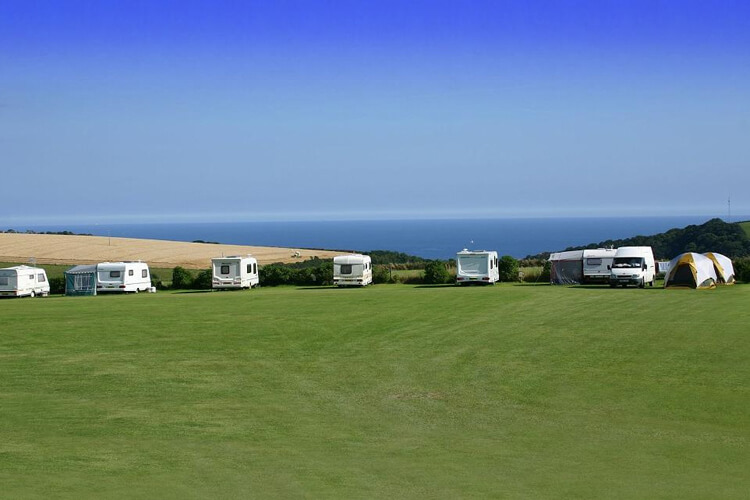 Great Kellow Farm Campsite - Image 1 - UK Tourism Online