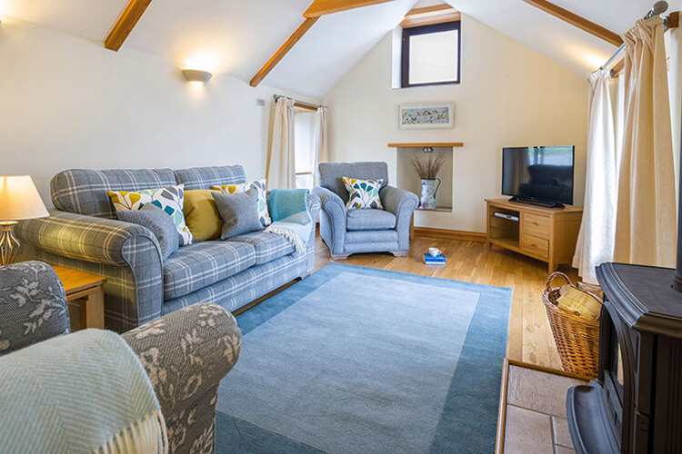 Higher Menadew Farm - Image 3 - UK Tourism Online