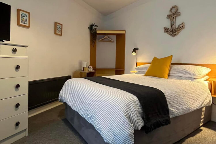 Honeydew Guesthouse - Image 2 - UK Tourism Online