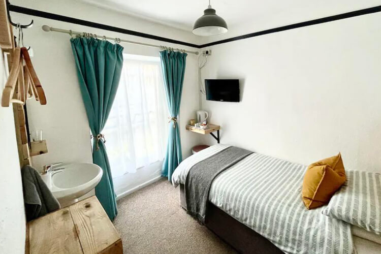Honeydew Guesthouse - Image 4 - UK Tourism Online