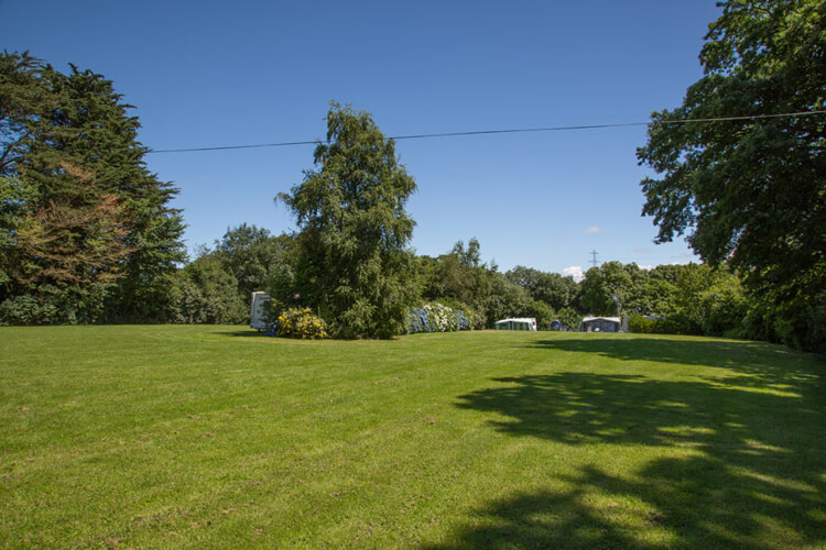 Lanarth Hotel & Caravan Park - Image 2 - UK Tourism Online