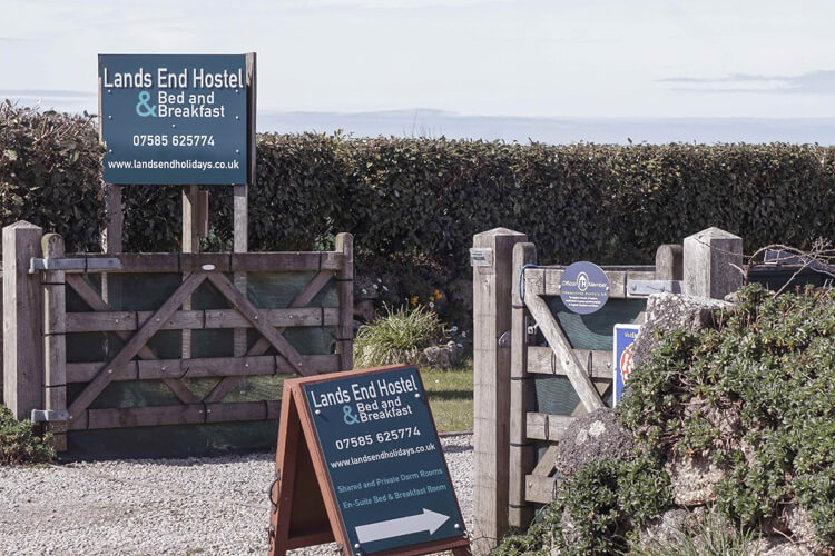 Lands End Hostel and B&B - Image 1 - UK Tourism Online
