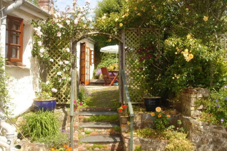 Little Sanctuary Cottage - Image 1 - UK Tourism Online