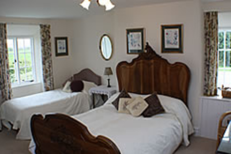 Lower Tresmorn Farm  - Image 2 - UK Tourism Online