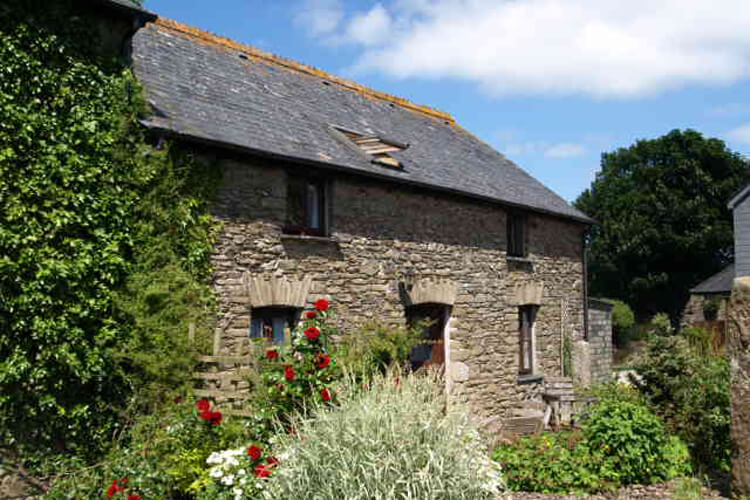 Polean Farm Cottages - Image 1 - UK Tourism Online