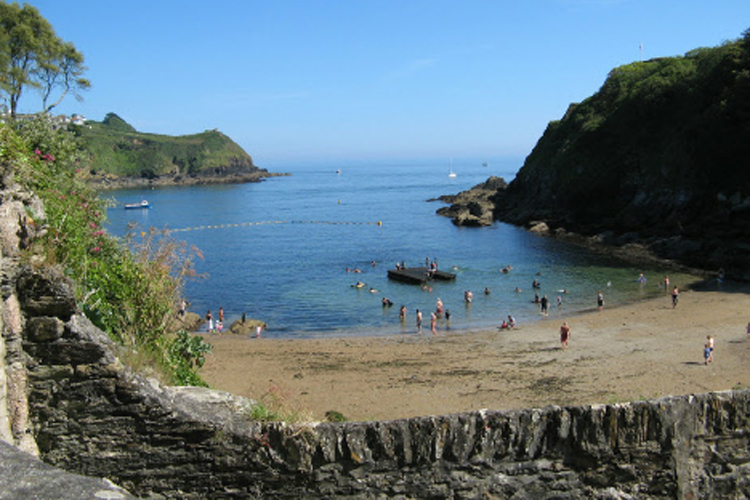 Polruan Holidays - Image 2 - UK Tourism Online