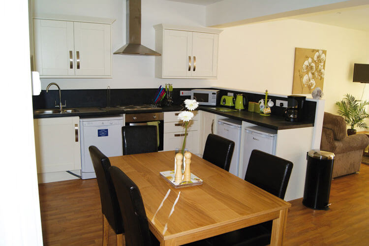 Polzeath Valley Holiday Apartments - Image 5 - UK Tourism Online