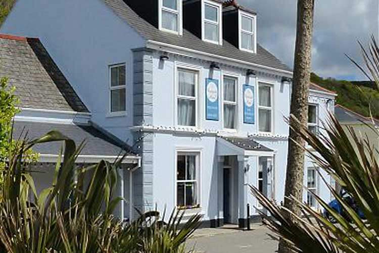 The Portreath Arms - Image 1 - UK Tourism Online