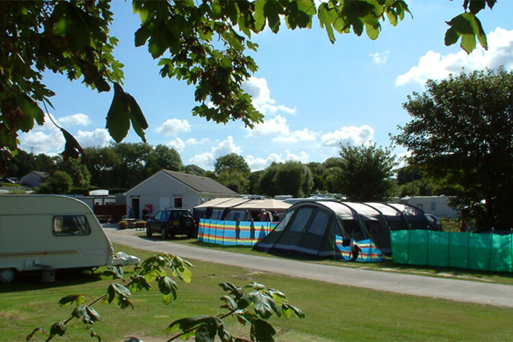 Riverside Holiday Park - Image 2 - UK Tourism Online