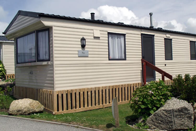 Sea View Holiday Park - Image 1 - UK Tourism Online