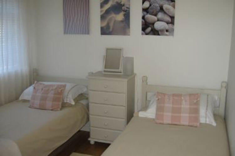 Seaspray Cottage - Image 3 - UK Tourism Online