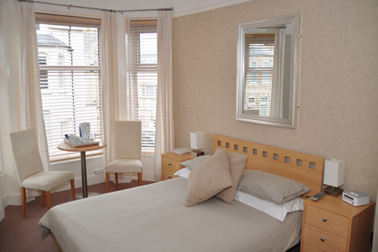 St Bernards Guest House - Image 2 - UK Tourism Online