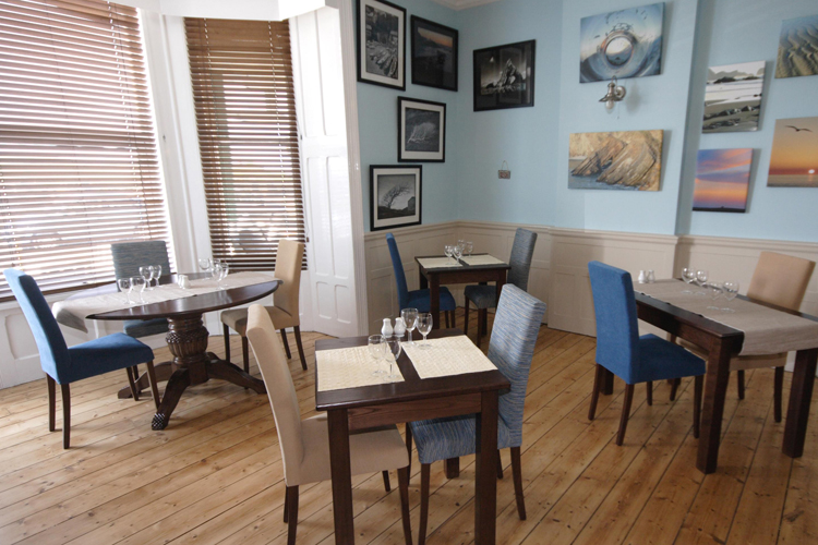 The Edgcumbe Bed & Breakfast Bar & Grill - Image 3 - UK Tourism Online