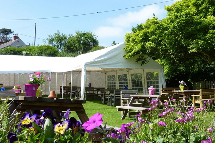 The Falcon Inn - Image 2 - UK Tourism Online