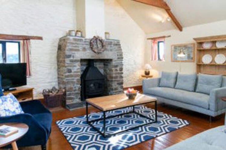 Tredethick Farm Cottages - Image 1 - UK Tourism Online