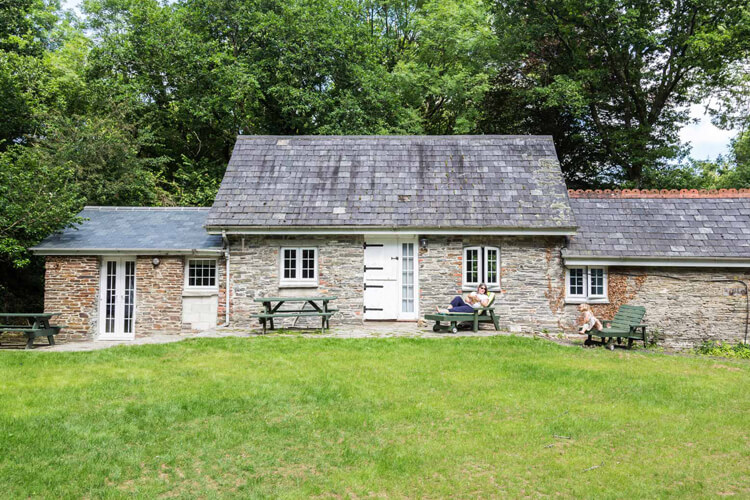 Tresarran Cottages - Image 1 - UK Tourism Online