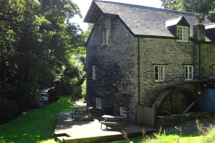 Trevillett Mill - Image 1 - UK Tourism Online