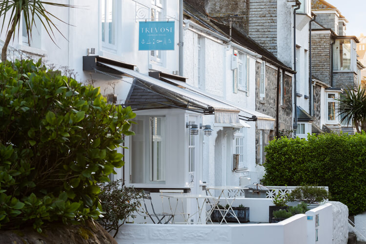 Trevose Harbour House - Image 1 - UK Tourism Online