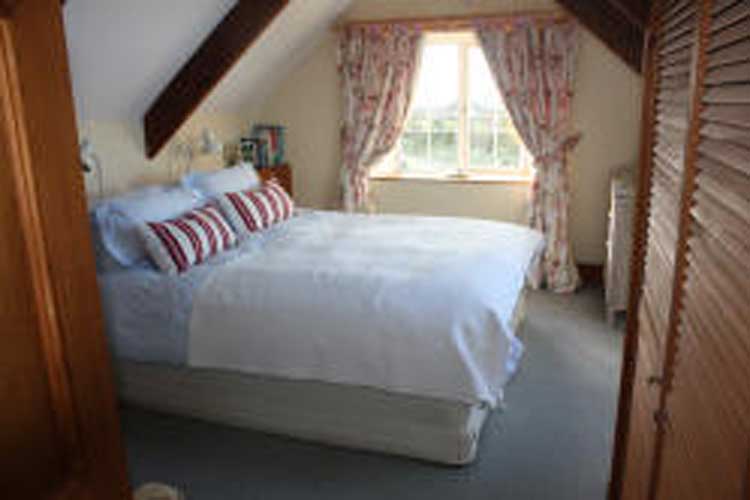 Trewithick Farmhouse - Image 2 - UK Tourism Online