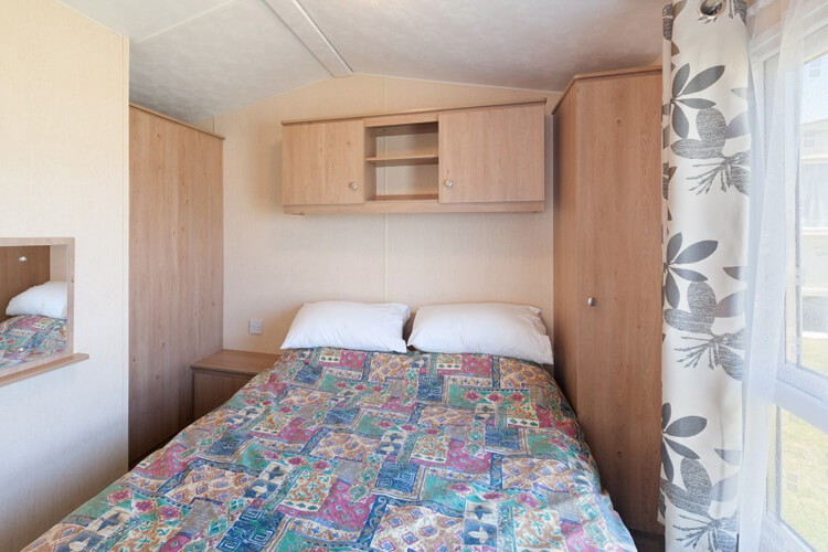 Upper Lynstone Camping & Caravan Park - Image 3 - UK Tourism Online