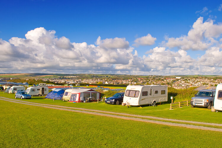 Upper Lynstone Caravan & Camping Park - Image 1 - UK Tourism Online