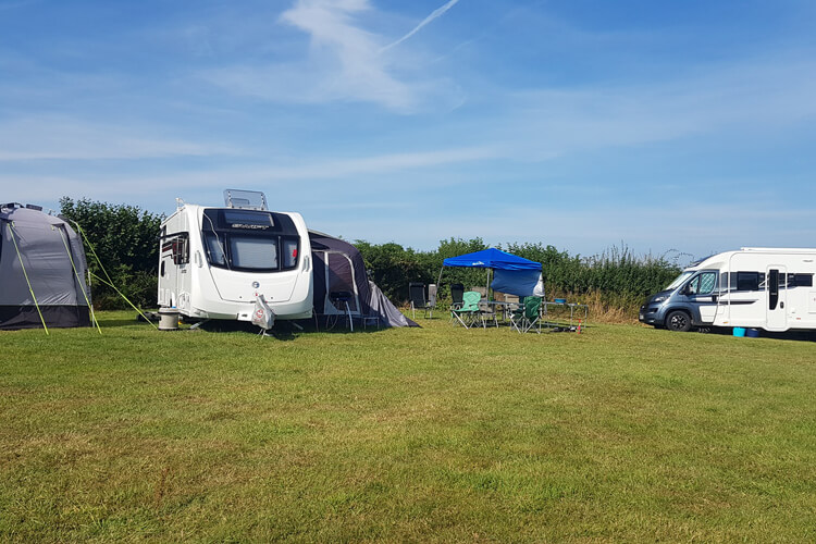 Alston Farm Camping & Caravan Site - Image 2 - UK Tourism Online