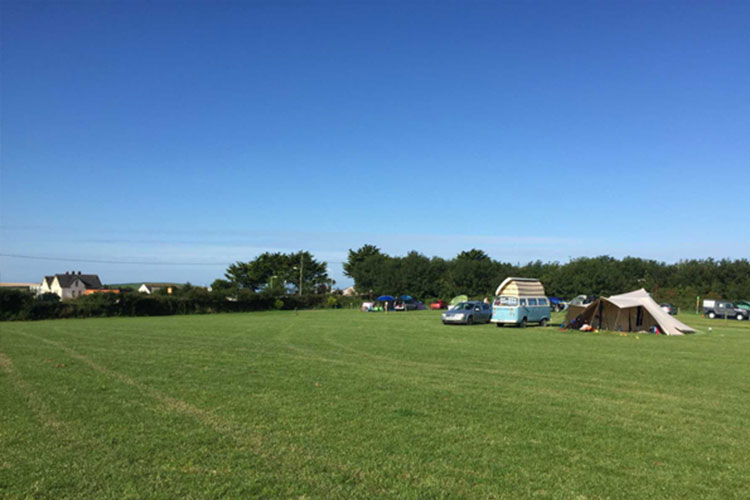 Bay View Farmers Campsite - Image 4 - UK Tourism Online