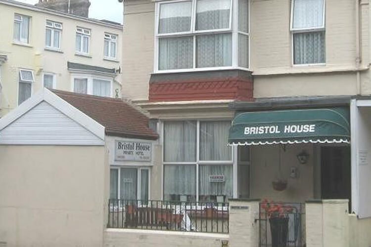 Bristol House Hotel - Image 1 - UK Tourism Online
