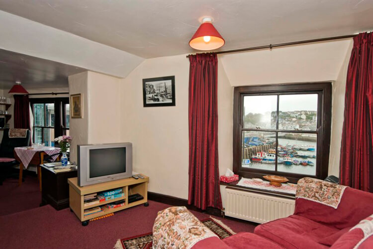 Brixham Harbourside Holiday Flats - Image 2 - UK Tourism Online