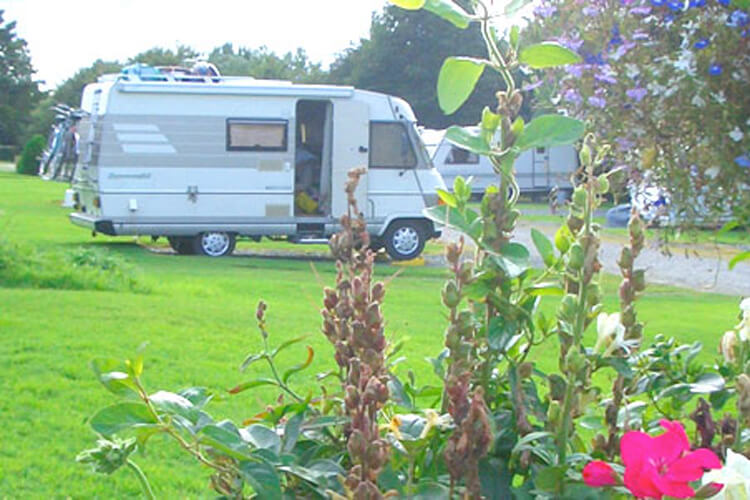 Bundu Camping & Caravan Park - Image 2 - UK Tourism Online