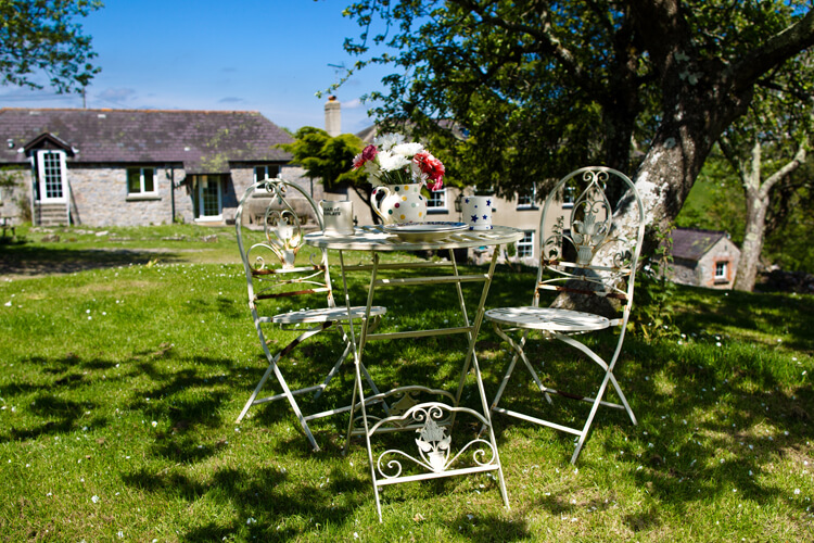 Coombeshead Farm Cottages - Image 1 - UK Tourism Online