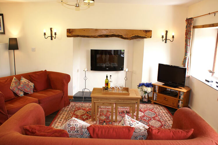 Dittiscombe Holiday Cottages - Image 2 - UK Tourism Online