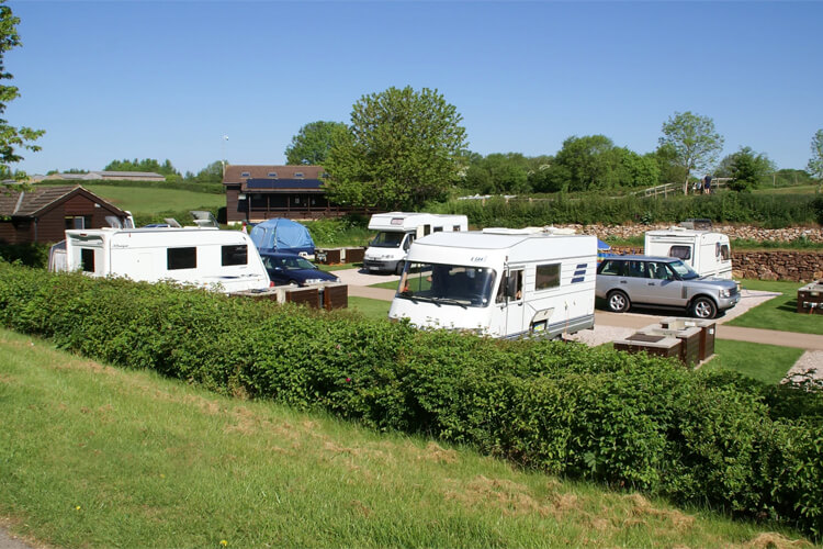 Dornafield Caravan Park - Image 2 - UK Tourism Online