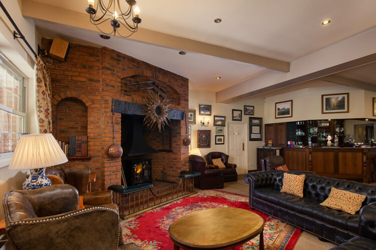 Fox & Hounds Country Hotel - Image 3 - UK Tourism Online