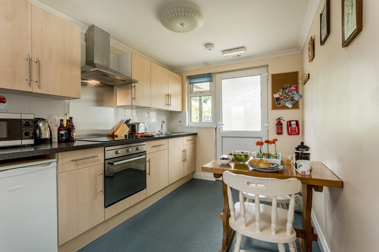 Higher Longford Cottages - Image 4 - UK Tourism Online