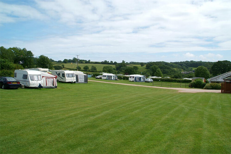 Higher Well Farm Holiday Park - Image 3 - UK Tourism Online