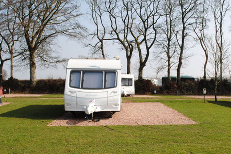 Kings Down Tail Caravan & Camping Park - Image 2 - UK Tourism Online
