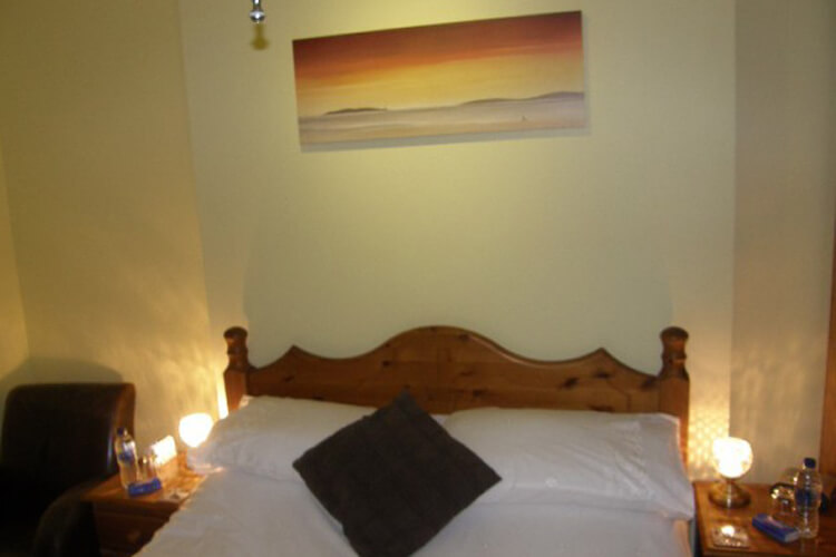 Kingswinford Guest House - Image 4 - UK Tourism Online