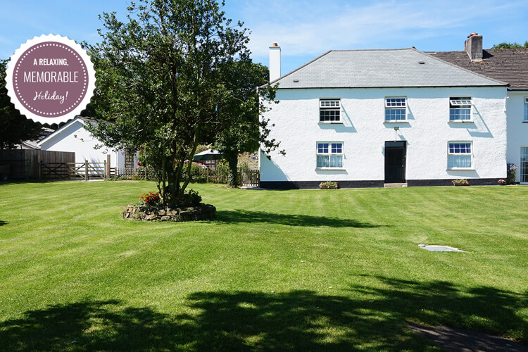 Leworthy Farmhouse - Image 1 - UK Tourism Online