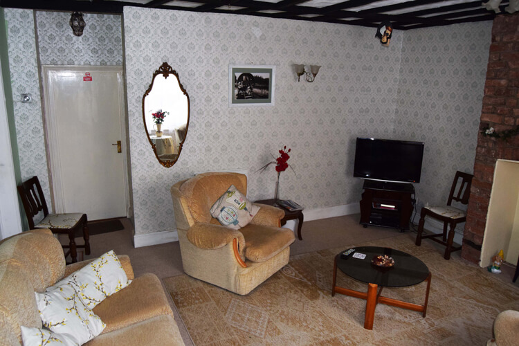 Little Mermaid Cottage - Image 3 - UK Tourism Online