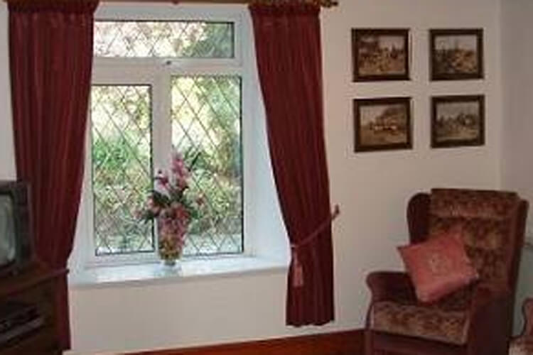 Moors Edge Cottage - Image 1 - UK Tourism Online
