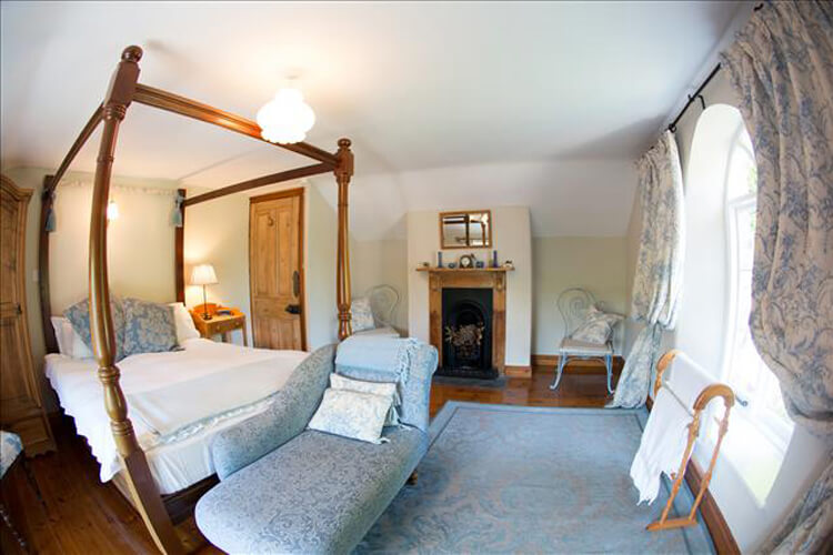 Mount Tavy Cottage - Image 2 - UK Tourism Online