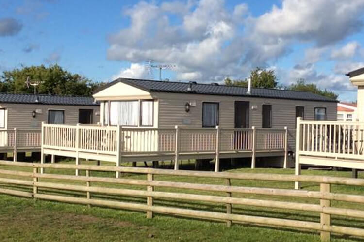 Noteworthy Farm Caravan & Camping Site - Image 1 - UK Tourism Online