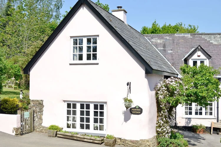 Peartree Cottage - Image 1 - UK Tourism Online