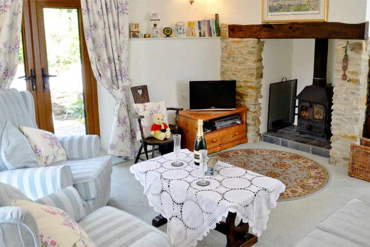 Peartree Cottage - Image 4 - UK Tourism Online