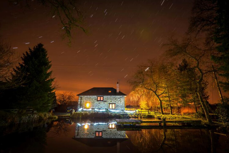 Pond Cottage - Image 1 - UK Tourism Online